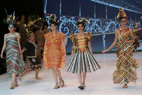 The Jakarta Fashion Week 2019: A Kaleidoscope of Indonesian Textiles and Sustainable Design Practices